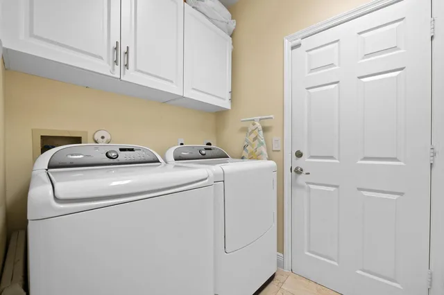 Residence photo 30