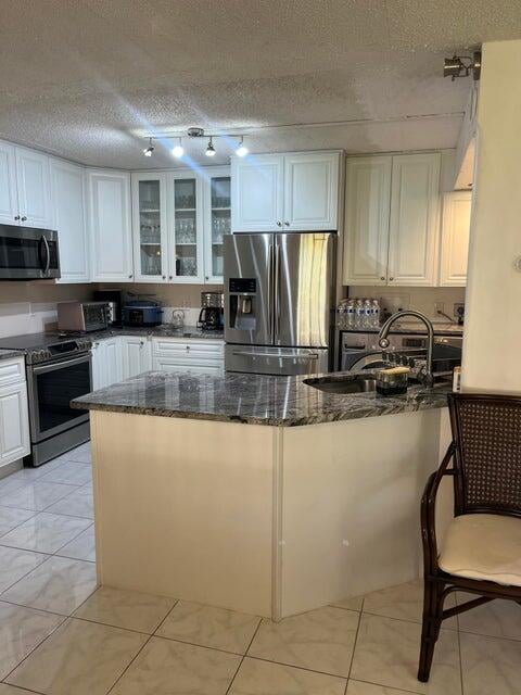 Unit B-1 photo 7