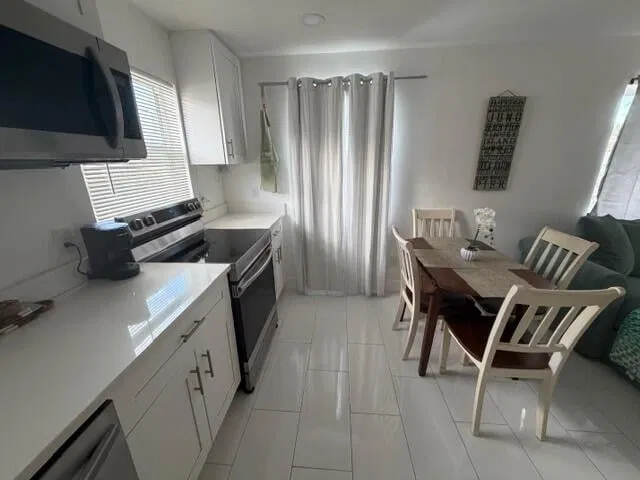 Residence photo 5