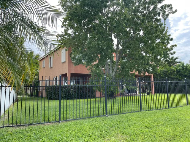Residence photo 5