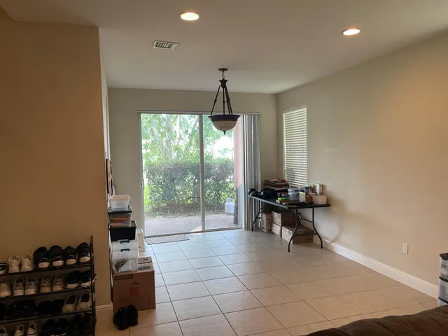 Residence photo 11