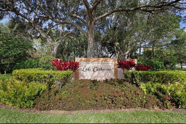  Residence photo 4
