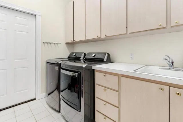  Residence photo 5