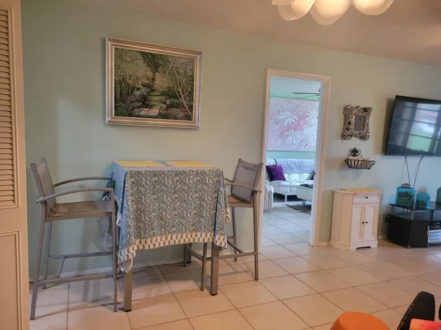 Residence photo 18