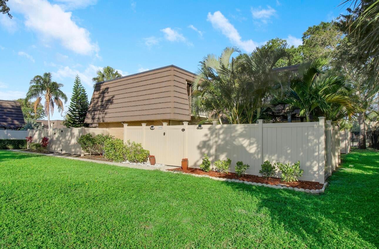 Residence photo 11