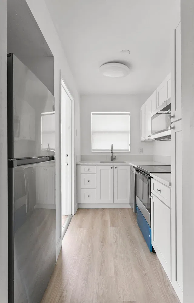 Unit 203 photo 6