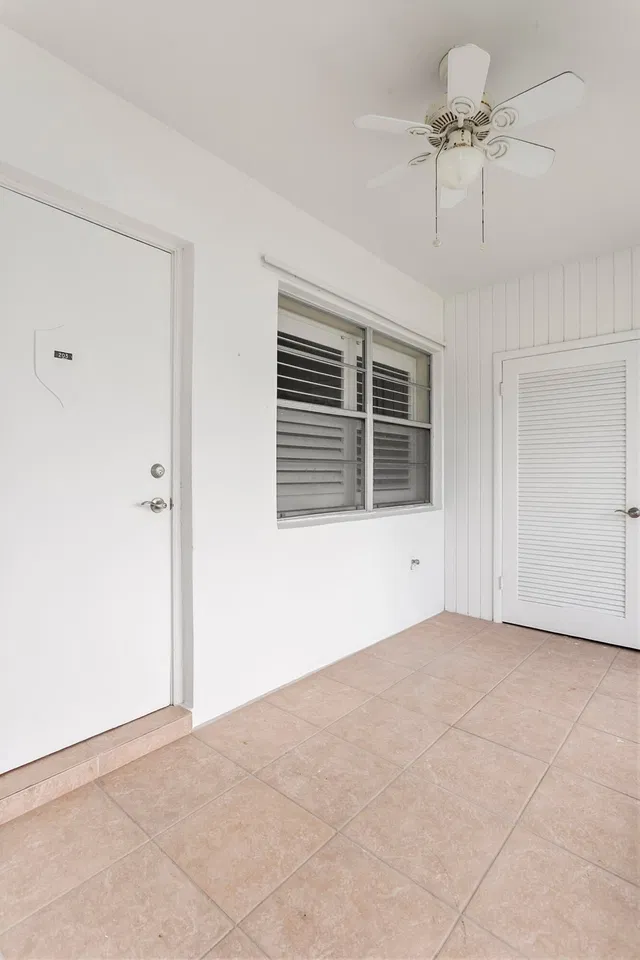 Unit 203 photo 11