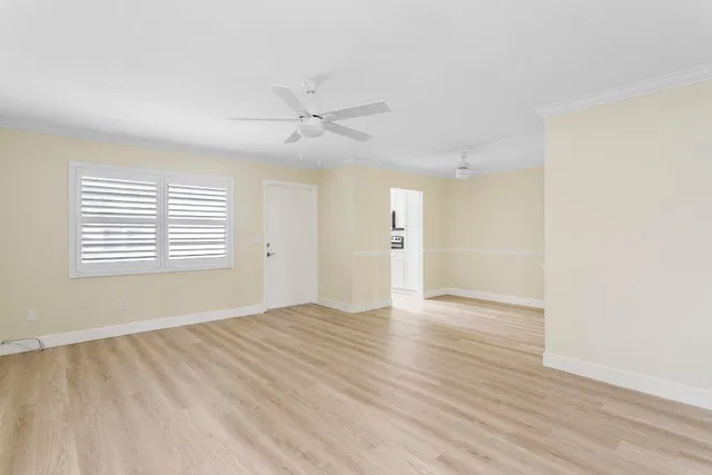 Unit 203 photo 14