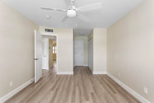 Unit 203 photo 20