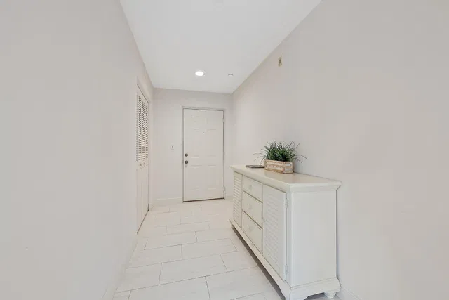 Residence photo 18