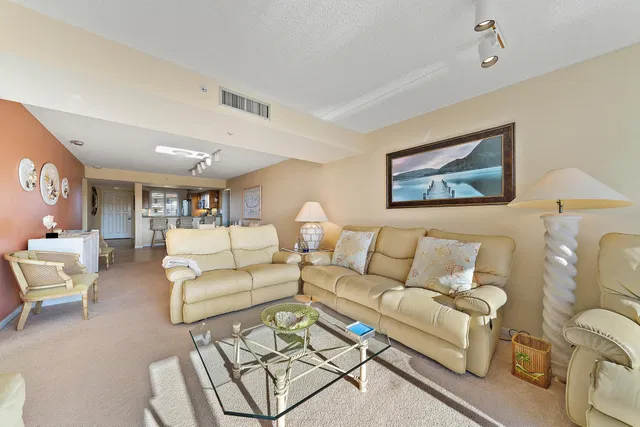  Unit 402 photo 29