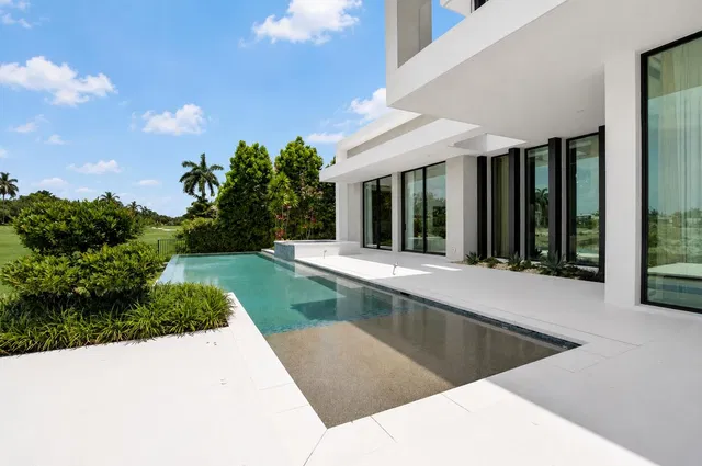 St. Andrews Country Club Residence photo 44