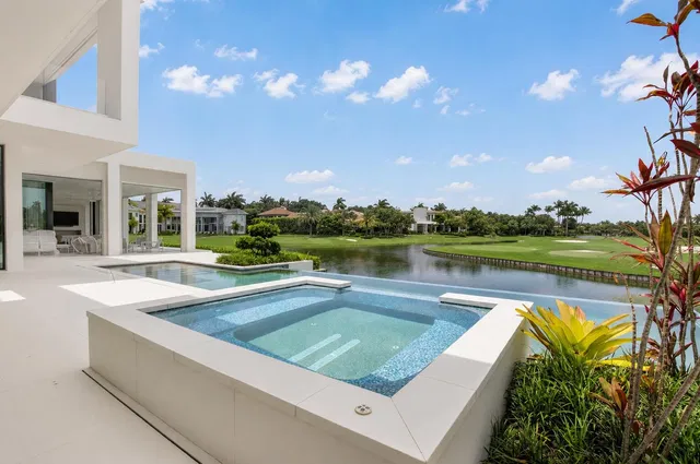 St. Andrews Country Club Residence photo 45