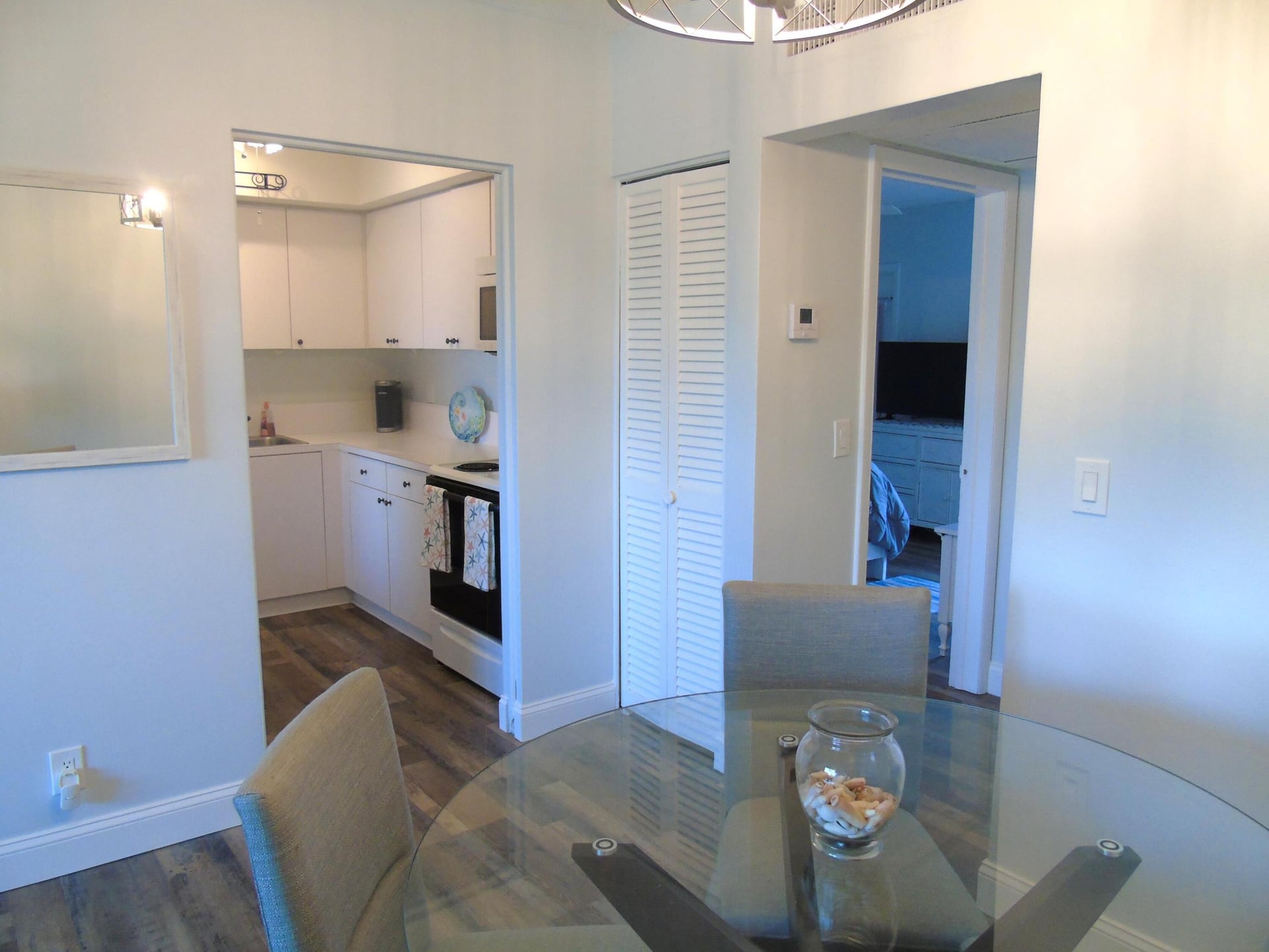 Unit 204 photo 8