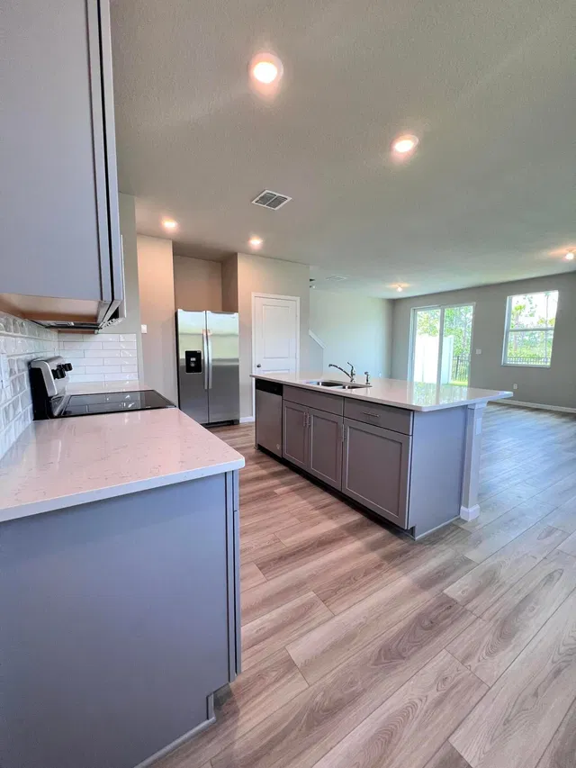 Residence photo 6