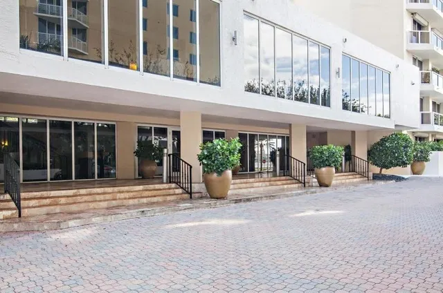 Villa Lofts Unit 704 photo 2