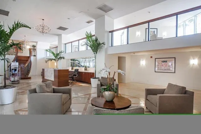 Villa Lofts Unit 704 photo 3