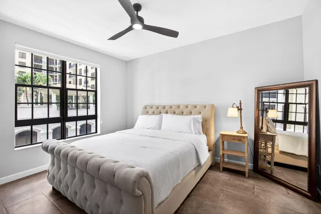 One City Plaza Unit 614 photo 14