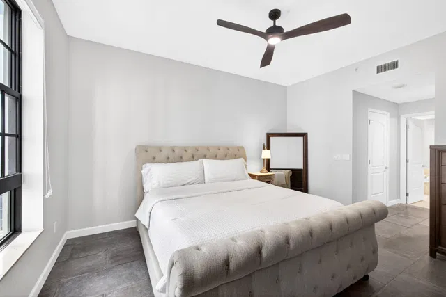 One City Plaza Unit 614 photo 15