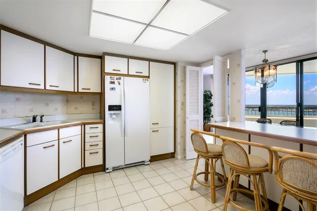 Singer Island Unit 23c photo 14