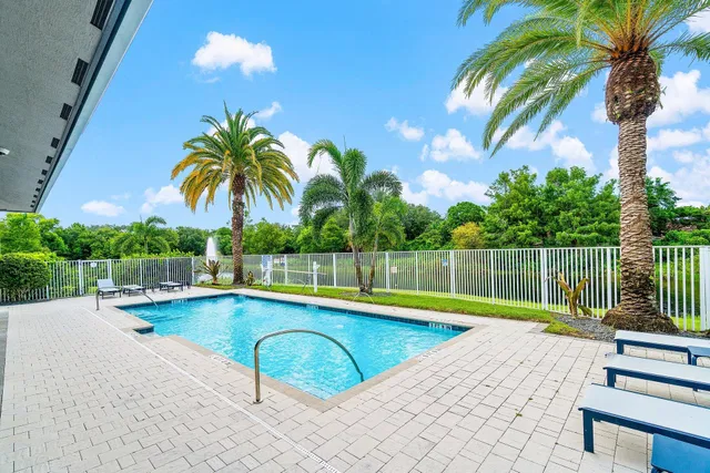 Residences at Midtown Palm Beach Gardens Residence photo 33