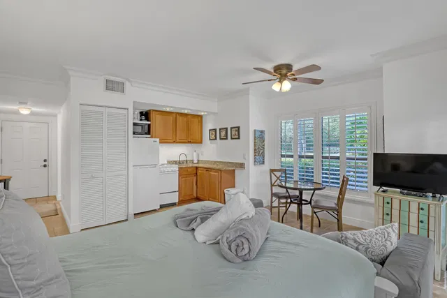 Tennis Lodges Wellington Unit 408 photo 4