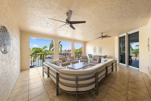 Jupiter Yacht Club Unit 303 photo 5