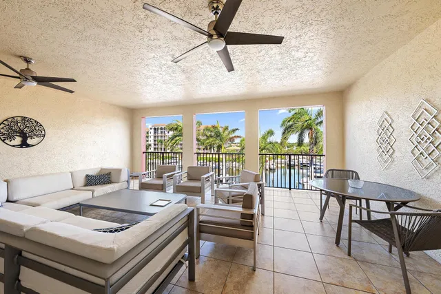 Jupiter Yacht Club Unit 303 photo 6