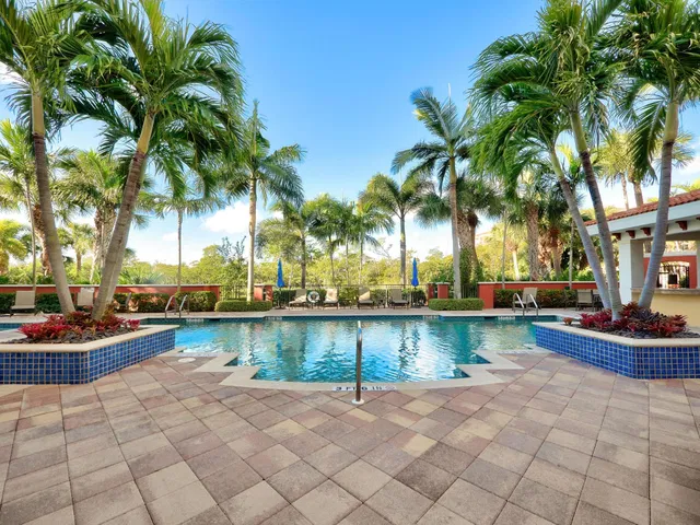 Jupiter Yacht Club Unit 303 photo 24