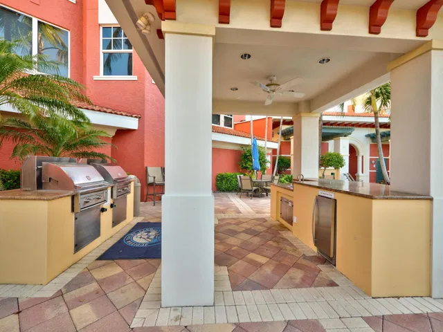 Jupiter Yacht Club Unit 303 photo 26