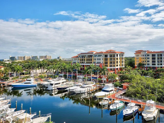 Jupiter Yacht Club Unit 303 photo 27