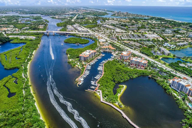 Jupiter Yacht Club Unit 303 photo 29