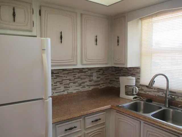 Unit C photo 4