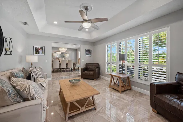 Pinewood Residence photo 4