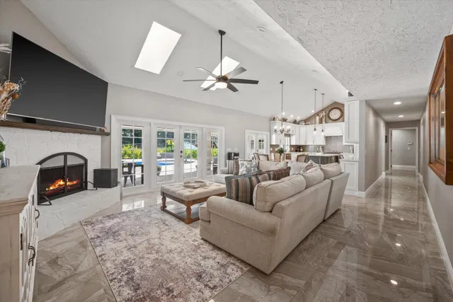 Pinewood Residence photo 5