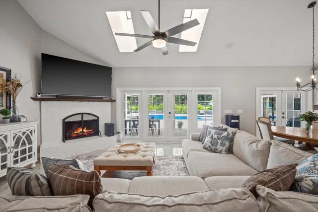 Pinewood Residence photo 6