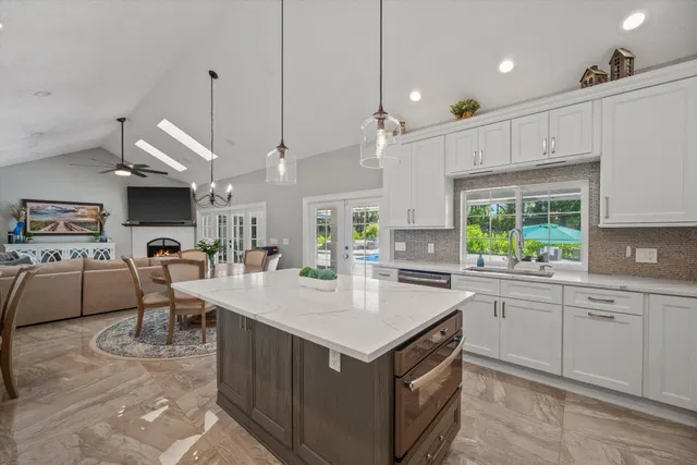 Pinewood Residence photo 9