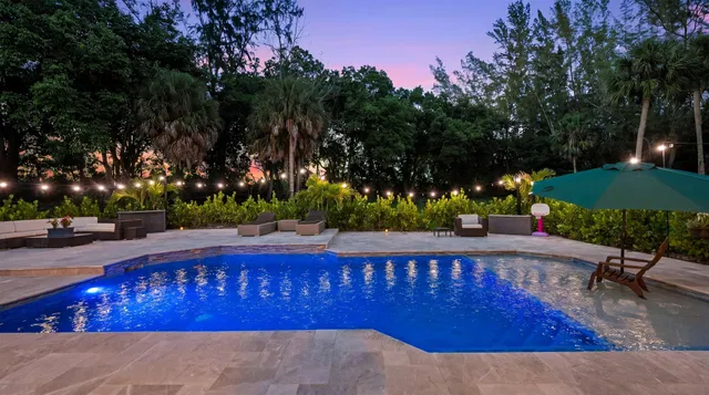 Pinewood Residence photo 47