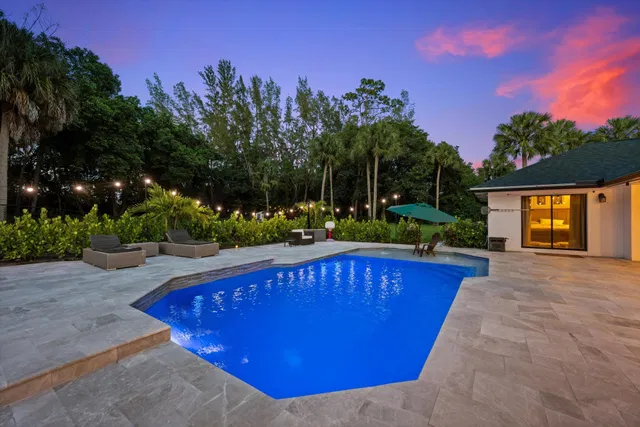 Pinewood Residence photo 48