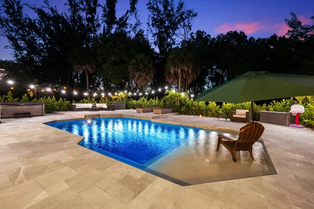 Pinewood Residence photo 51