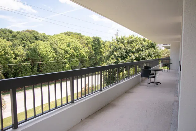 Boca Raton Unit 304 photo 39