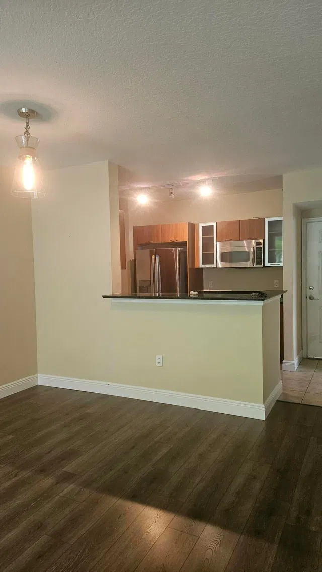 Boynton Beach Club Unit 407 photo 6