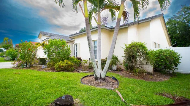  Residence photo 4