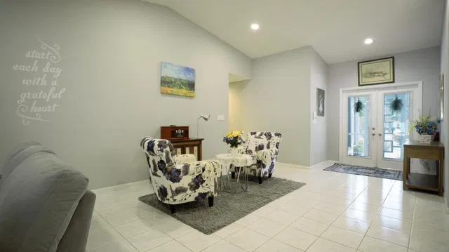 Residence photo 6