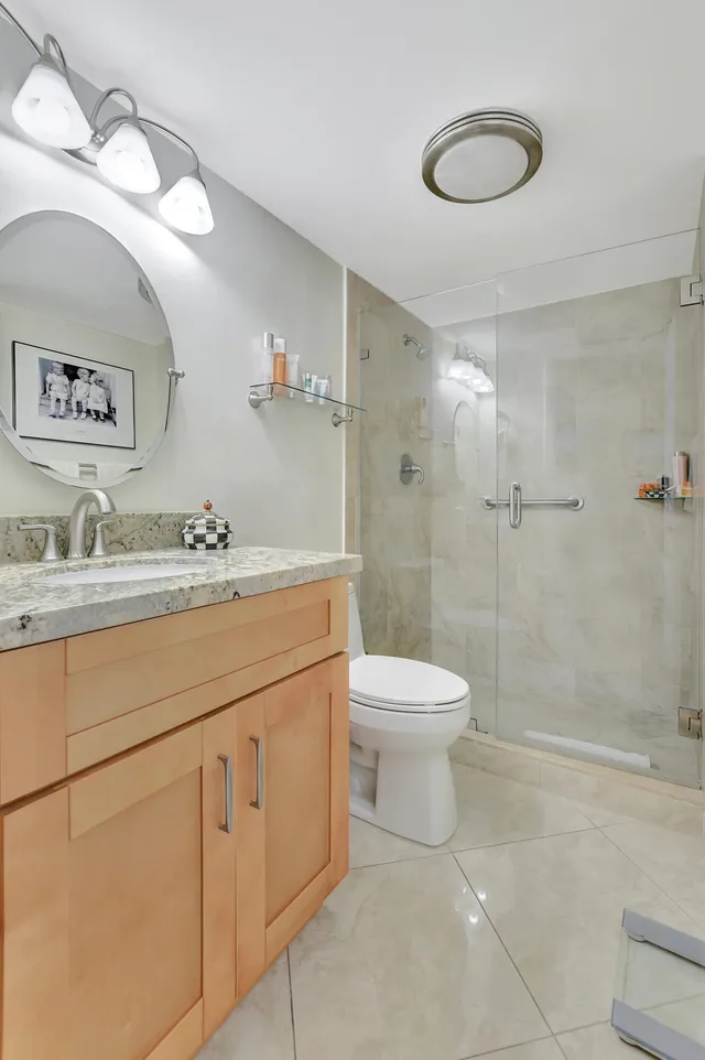Boca Towers Unit 1405e photo 27