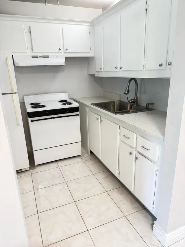Residence photo 3