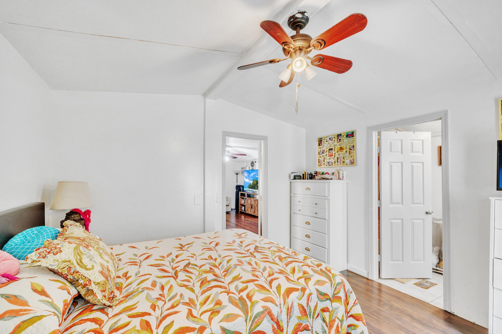 Residence photo 14