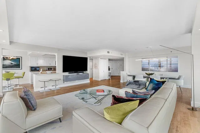Sea Ranch Club of Boca Unit 601 photo 7