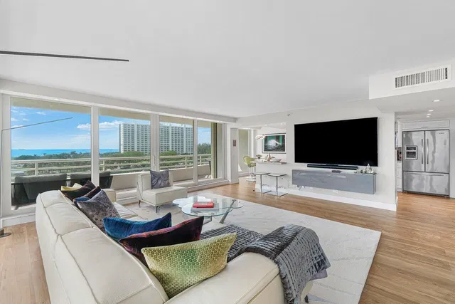 Sea Ranch Club of Boca Unit 601 photo 8