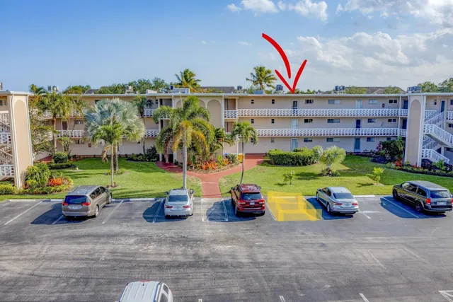 Unit 308 photo 15